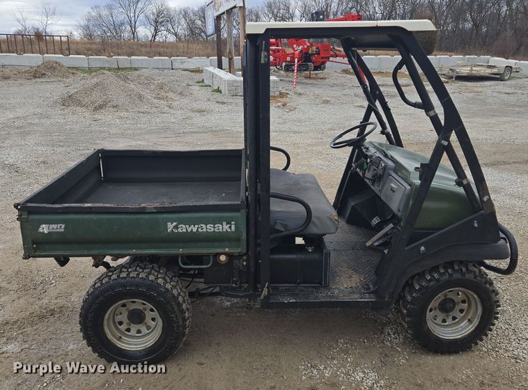 image for item EQ3953 2003 Kawasaki Mule utility vehicle