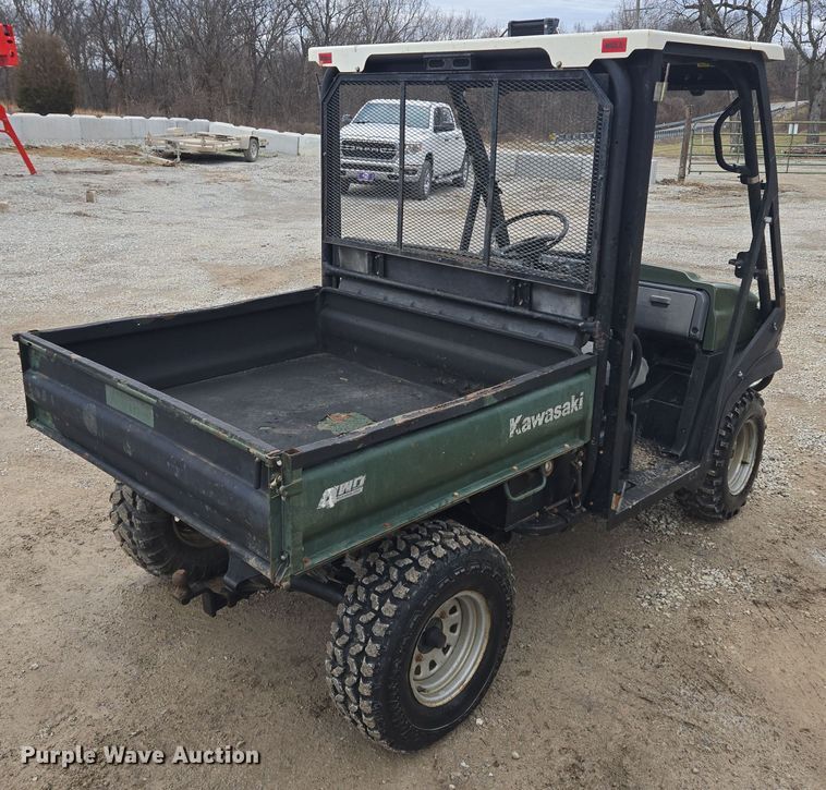 image for item EQ3953 2003 Kawasaki Mule utility vehicle