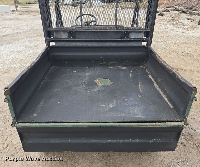 image for item EQ3953 2003 Kawasaki Mule utility vehicle