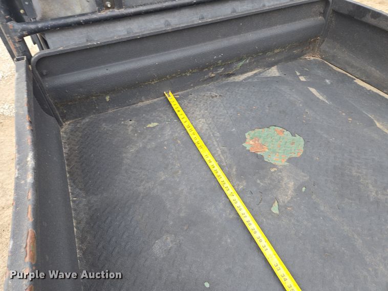 image for item EQ3953 2003 Kawasaki Mule utility vehicle