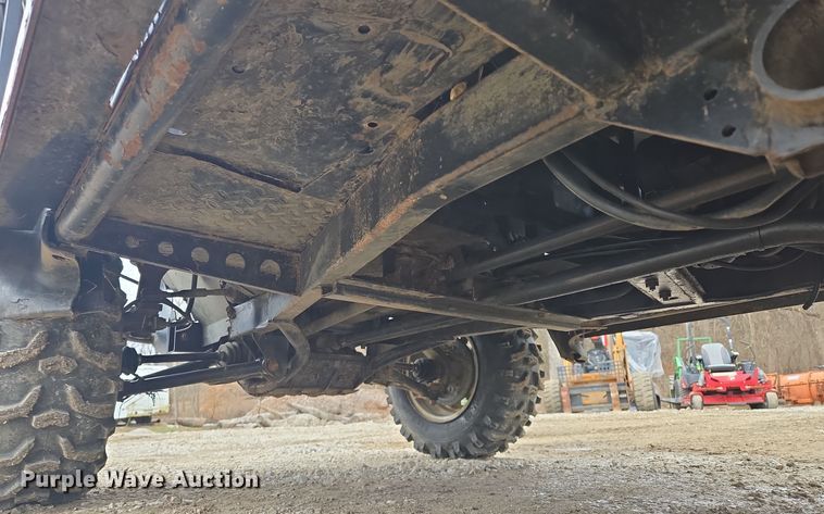 image for item EQ3953 2003 Kawasaki Mule utility vehicle