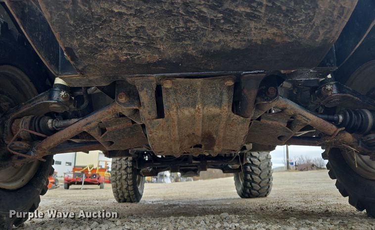 image for item EQ3953 2003 Kawasaki Mule utility vehicle