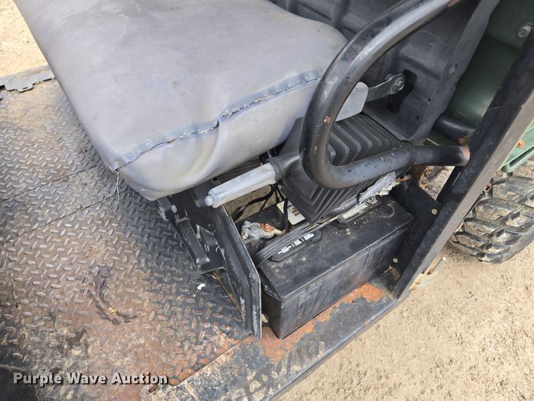 image for item EQ3953 2003 Kawasaki Mule utility vehicle
