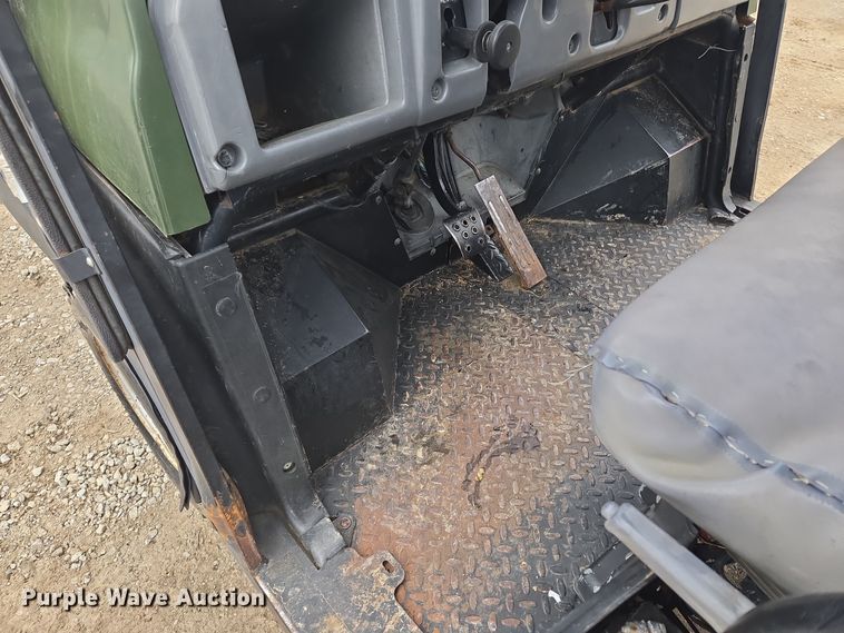 image for item EQ3953 2003 Kawasaki Mule utility vehicle