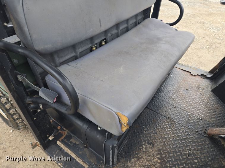 image for item EQ3953 2003 Kawasaki Mule utility vehicle