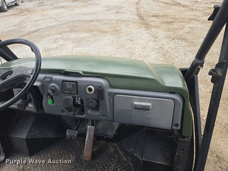 image for item EQ3953 2003 Kawasaki Mule utility vehicle