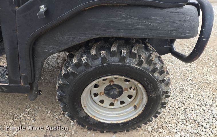 image for item EQ3953 2003 Kawasaki Mule utility vehicle