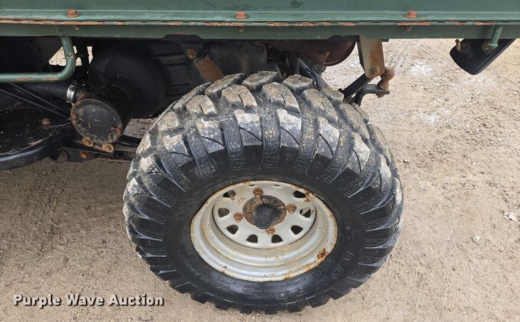 image for item EQ3953 2003 Kawasaki Mule utility vehicle