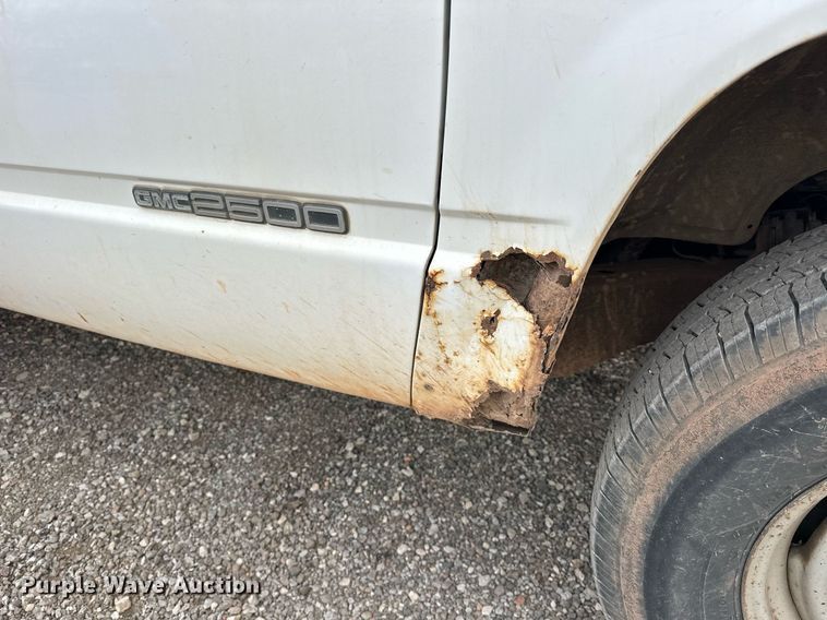 image for item ER4838 1997 GMC Sierra C2500 flatbed pickup truck