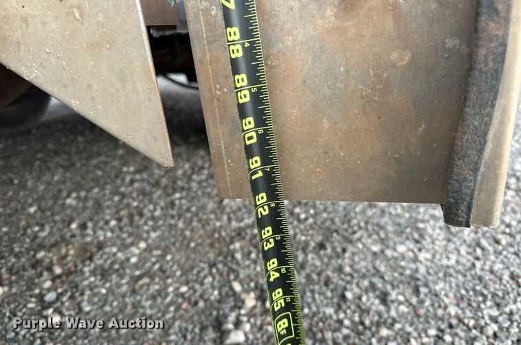 image for item ER4838 1997 GMC Sierra C2500 flatbed pickup truck