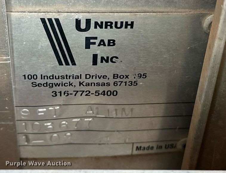 image for item ER4838 1997 GMC Sierra C2500 flatbed pickup truck