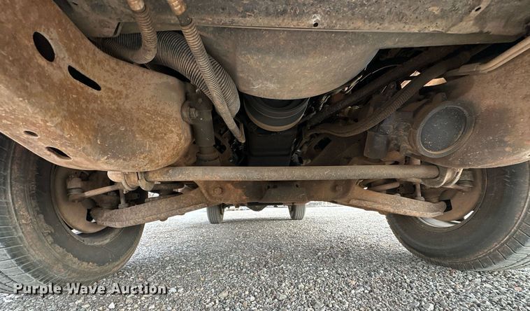 image for item ER4838 1997 GMC Sierra C2500 flatbed pickup truck