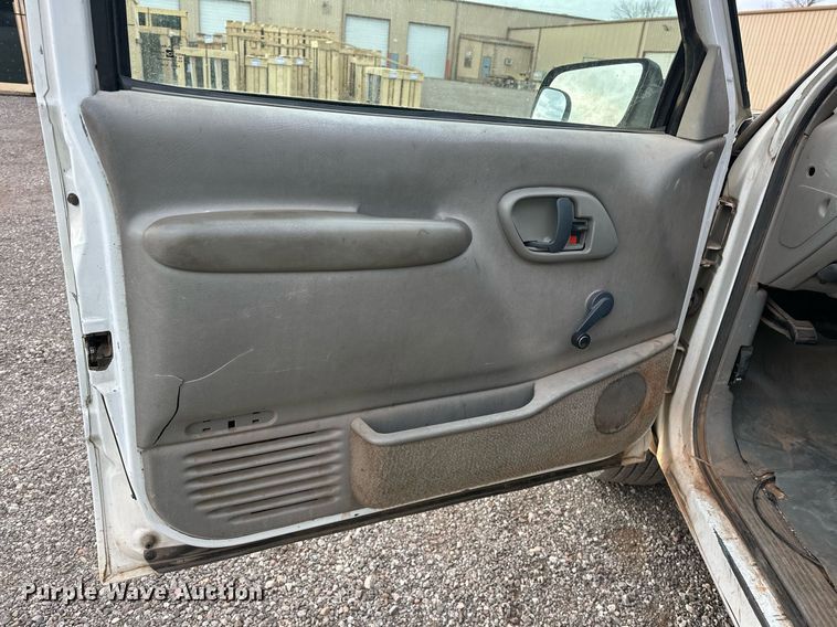 image for item ER4838 1997 GMC Sierra C2500 flatbed pickup truck