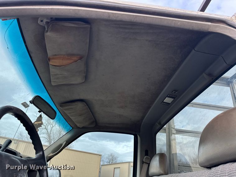 image for item ER4838 1997 GMC Sierra C2500 flatbed pickup truck