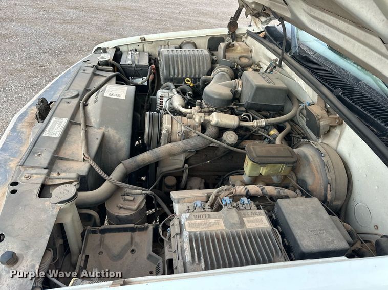 image for item ER4838 1997 GMC Sierra C2500 flatbed pickup truck