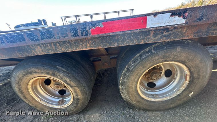 image for item ER4841 2006 Diamond T Trailers 10232DTF equipment trailer