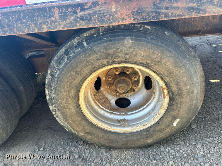 image for item ER4841 2006 Diamond T Trailers 10232DTF equipment trailer