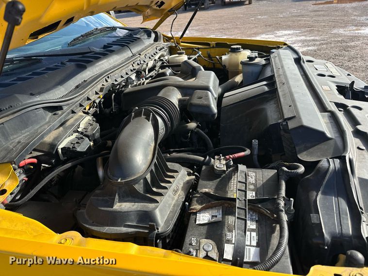 image for item ER4905 2019 Ford F350 Super Duty XL utility bed pickup truck