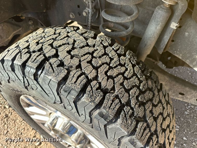 image for item ER4905 2019 Ford F350 Super Duty XL utility bed pickup truck