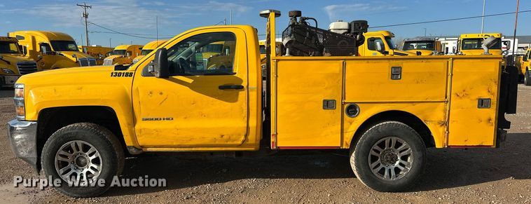 image for item ER4906 2015 Chevrolet Silverado 3500HD utility bed pickup truck