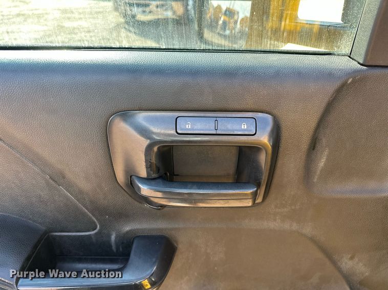 image for item ER4906 2015 Chevrolet Silverado 3500HD utility bed pickup truck