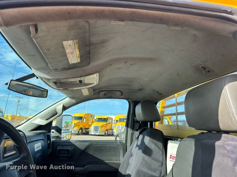 image for item ER4906 2015 Chevrolet Silverado 3500HD utility bed pickup truck