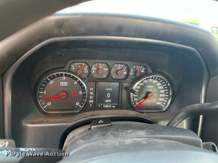 image for item ER4906 2015 Chevrolet Silverado 3500HD utility bed pickup truck