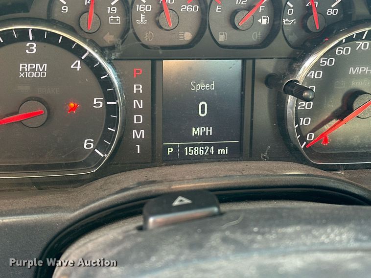 image for item ER4906 2015 Chevrolet Silverado 3500HD utility bed pickup truck