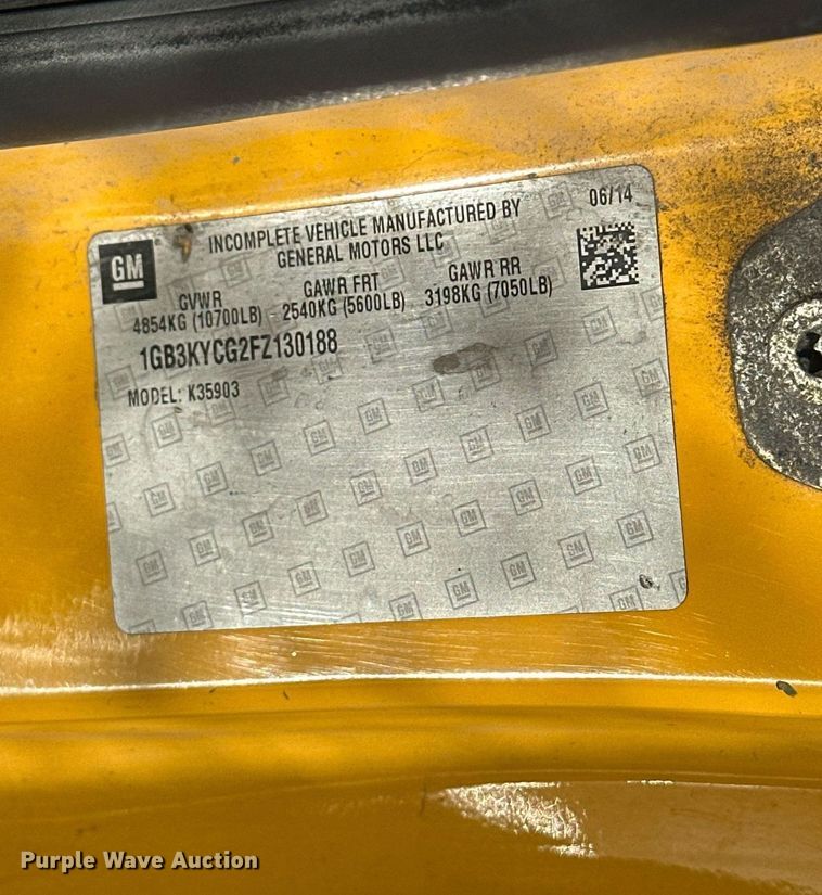 image for item ER4906 2015 Chevrolet Silverado 3500HD utility bed pickup truck