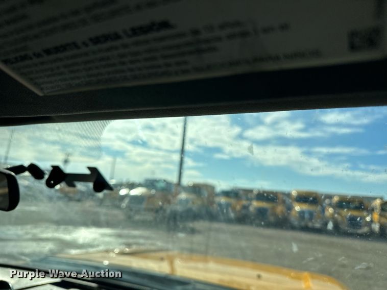 image for item ER4908 2016 Ford F350 Super Duty XL utility bed pickup truck