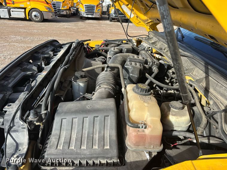 image for item ER4908 2016 Ford F350 Super Duty XL utility bed pickup truck