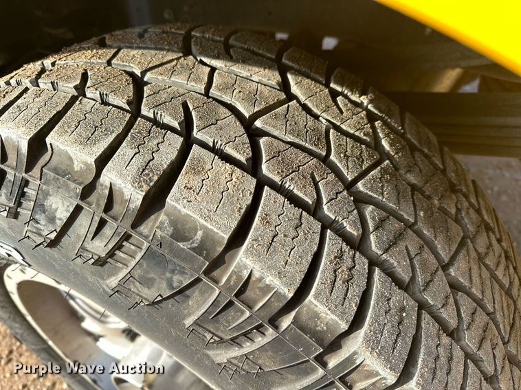 image for item ER4908 2016 Ford F350 Super Duty XL utility bed pickup truck