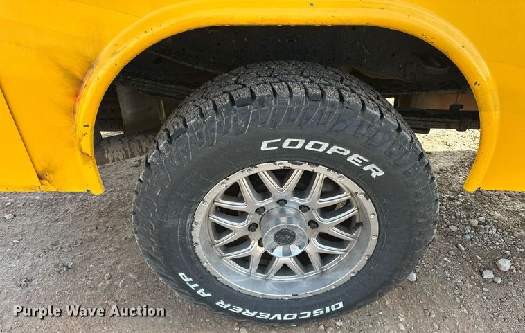 image for item ER4908 2016 Ford F350 Super Duty XL utility bed pickup truck