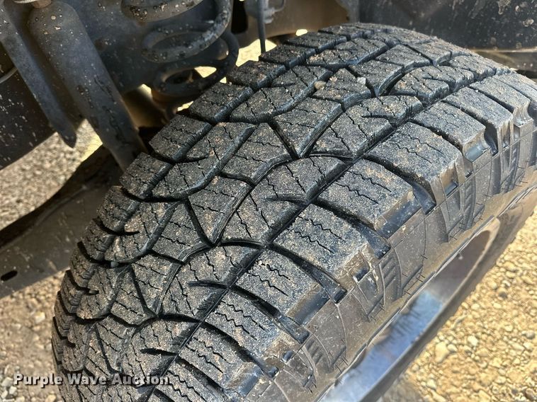 image for item ER4908 2016 Ford F350 Super Duty XL utility bed pickup truck