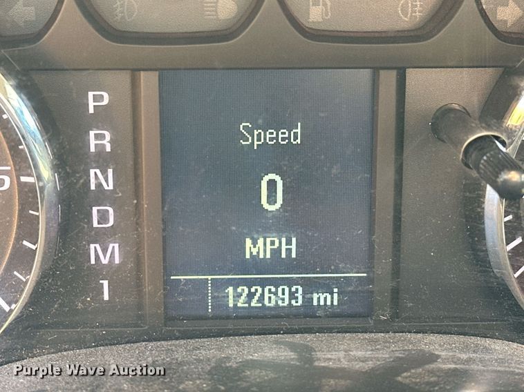 image for item ER4909 2015 Chevrolet Silverado 3500HD utility bed pickup truck