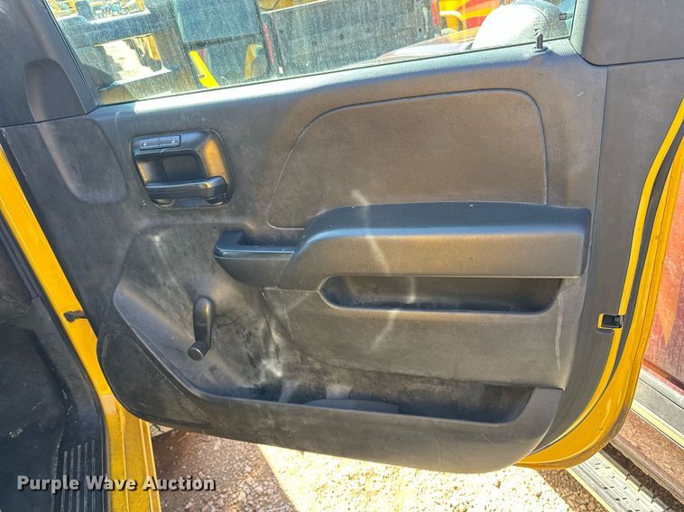 image for item ER4909 2015 Chevrolet Silverado 3500HD utility bed pickup truck