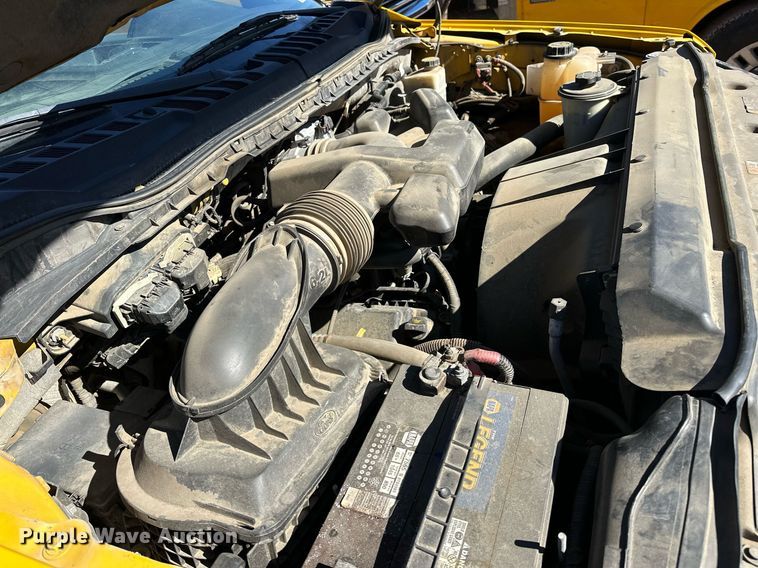 image for item ER4910 2017 Ford F350 Super Duty XL utility bed pickup truck