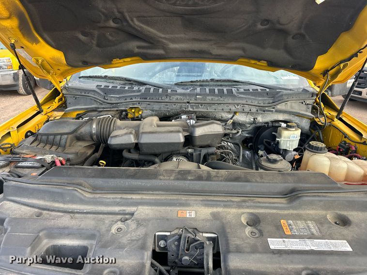 image for item ER4912 2017 Ford F350 Super Duty XL utility bed pickup truck