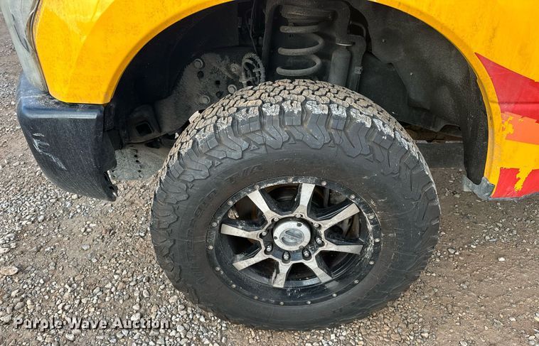 image for item ER4912 2017 Ford F350 Super Duty XL utility bed pickup truck