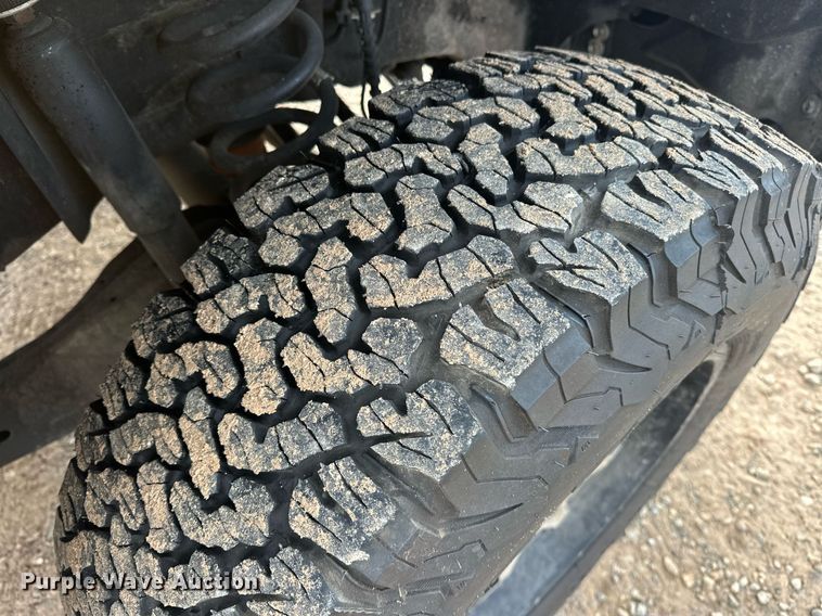 image for item ER4912 2017 Ford F350 Super Duty XL utility bed pickup truck