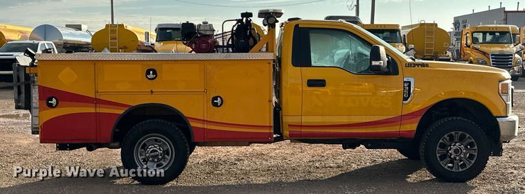 image for item ER4913 2020 Ford F350 Super Duty XL utility bed pickup truck