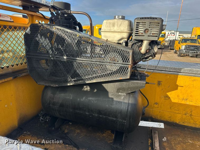 image for item ER4913 2020 Ford F350 Super Duty XL utility bed pickup truck