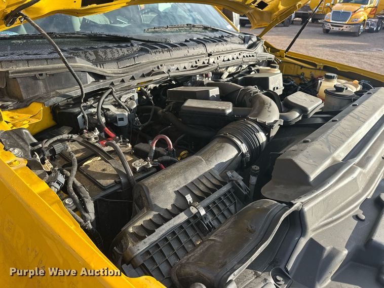 image for item ER4913 2020 Ford F350 Super Duty XL utility bed pickup truck