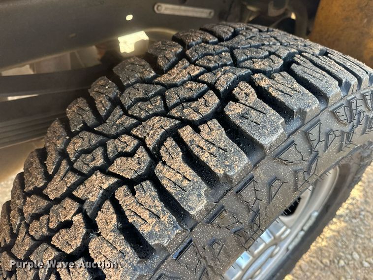 image for item ER4913 2020 Ford F350 Super Duty XL utility bed pickup truck