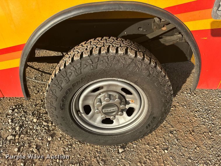 image for item ER4913 2020 Ford F350 Super Duty XL utility bed pickup truck