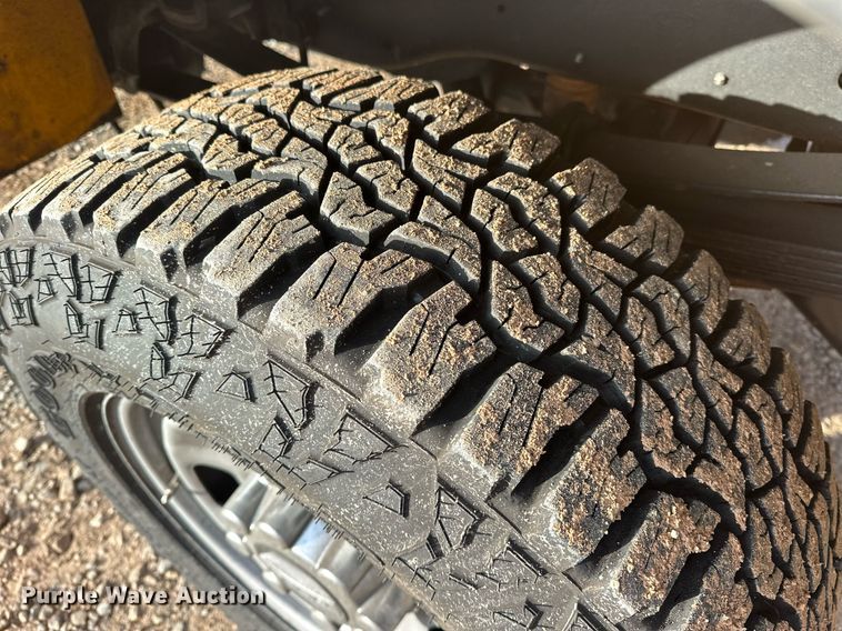 image for item ER4913 2020 Ford F350 Super Duty XL utility bed pickup truck