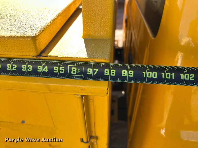 image for item ER4914 2015 Ford F350 Super Duty XL utility bed pickup truck