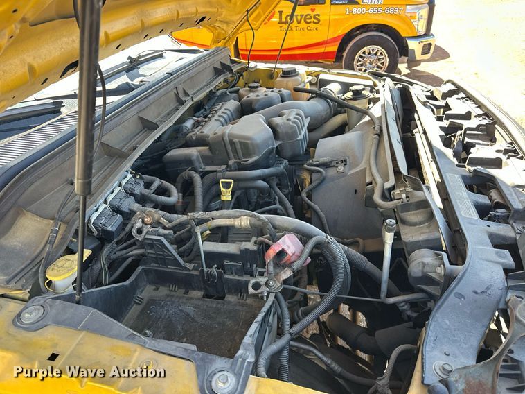 image for item ER4914 2015 Ford F350 Super Duty XL utility bed pickup truck