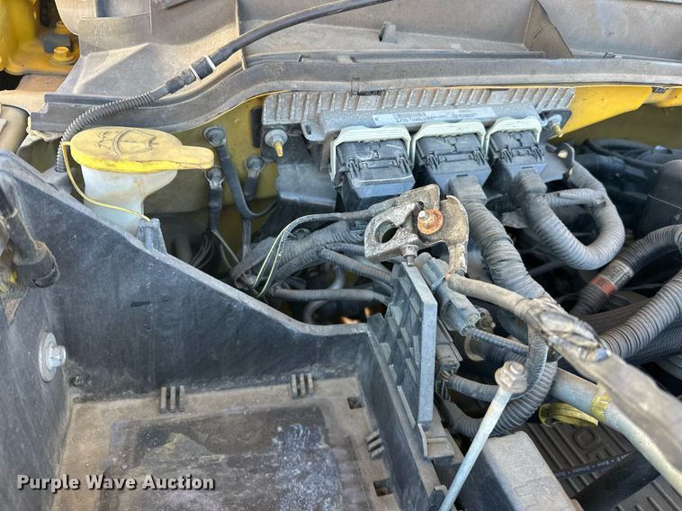 image for item ER4914 2015 Ford F350 Super Duty XL utility bed pickup truck