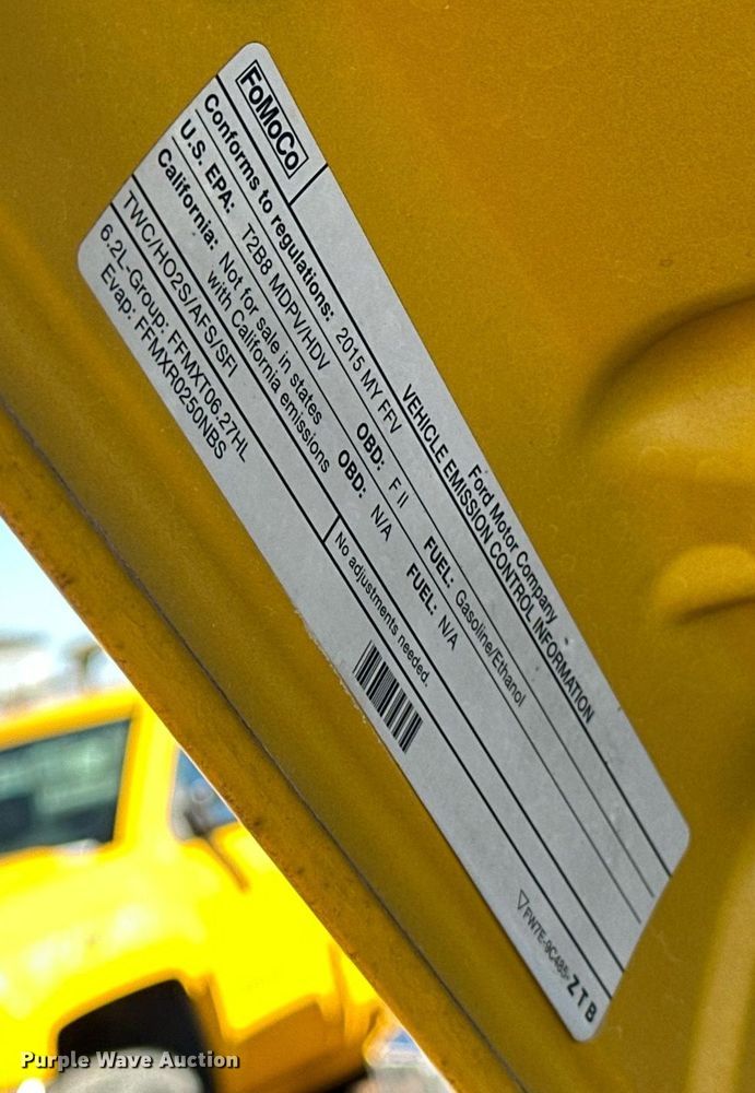 image for item ER4914 2015 Ford F350 Super Duty XL utility bed pickup truck